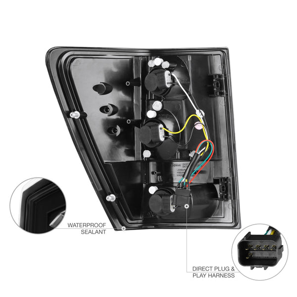 2005-2006 Jeep Grand Cherokee Black Tail Light