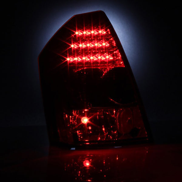 2005-2007 Chrysler 300C Rosso Red Tail Light