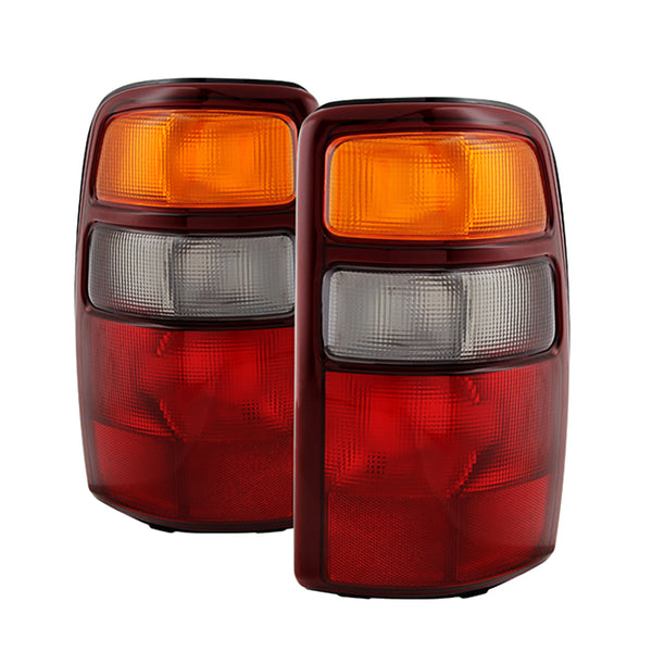 2000-2006 Chevrolet Suburban 1500 | 2500 Chrome Tail Light