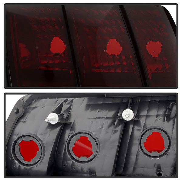 1999-2004 Ford Mustang Rosso Burgundy Tail Light