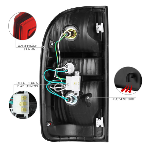 2001-2004 Toyota Tacoma Tail Light